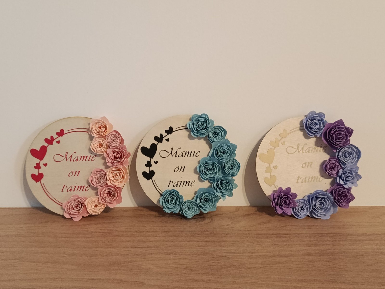 Magnet en bois avec message personnalisé et fleurs roulées à la main - L'atelier de Tatoune